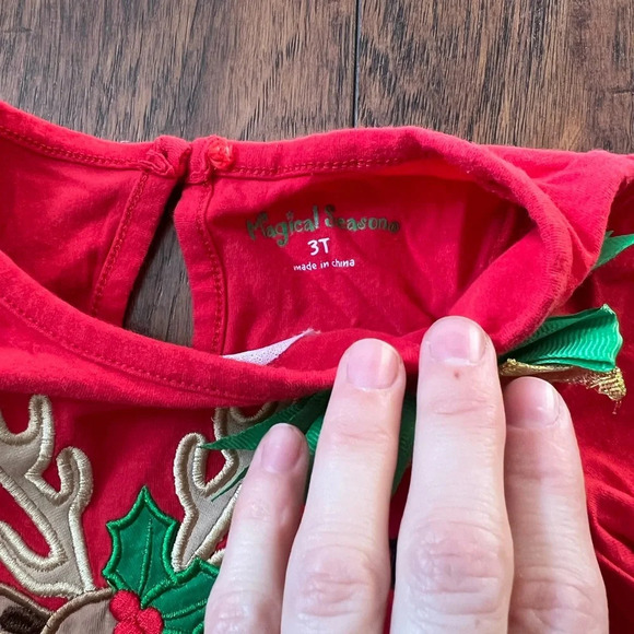 Magical Season Girls Christmas Holiday Red and Green Reindeer Dress | Size 3T - Picture 4 of 4